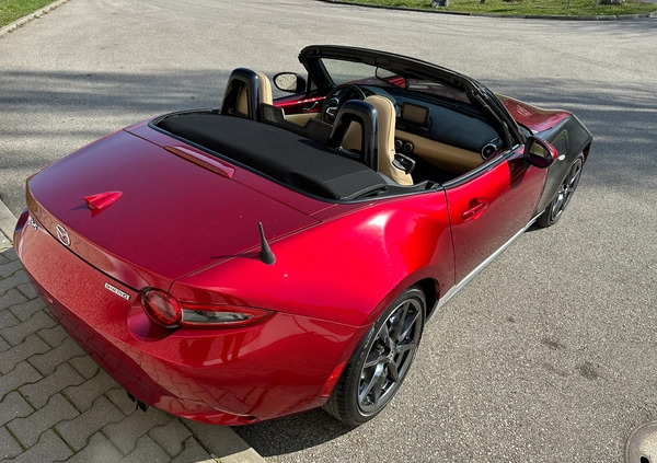 Mazda MX-5 cena 59900 przebieg: 32882, rok produkcji 2020 z Warszawa małe 562